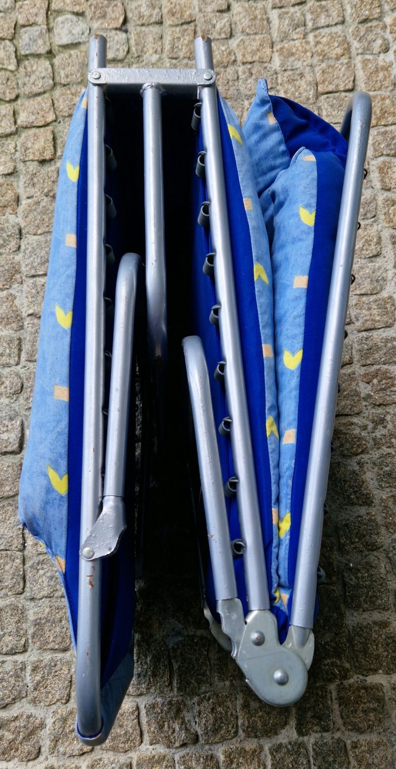 Espreguiçadeira dobrável