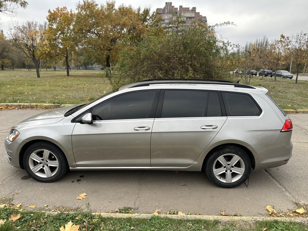 Продам Volkswagen Golf SportWagen (Golf Variant VII)