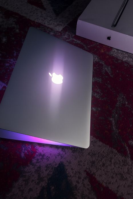 MacBook Pro (Retina, 15-inch, Mid 2014)