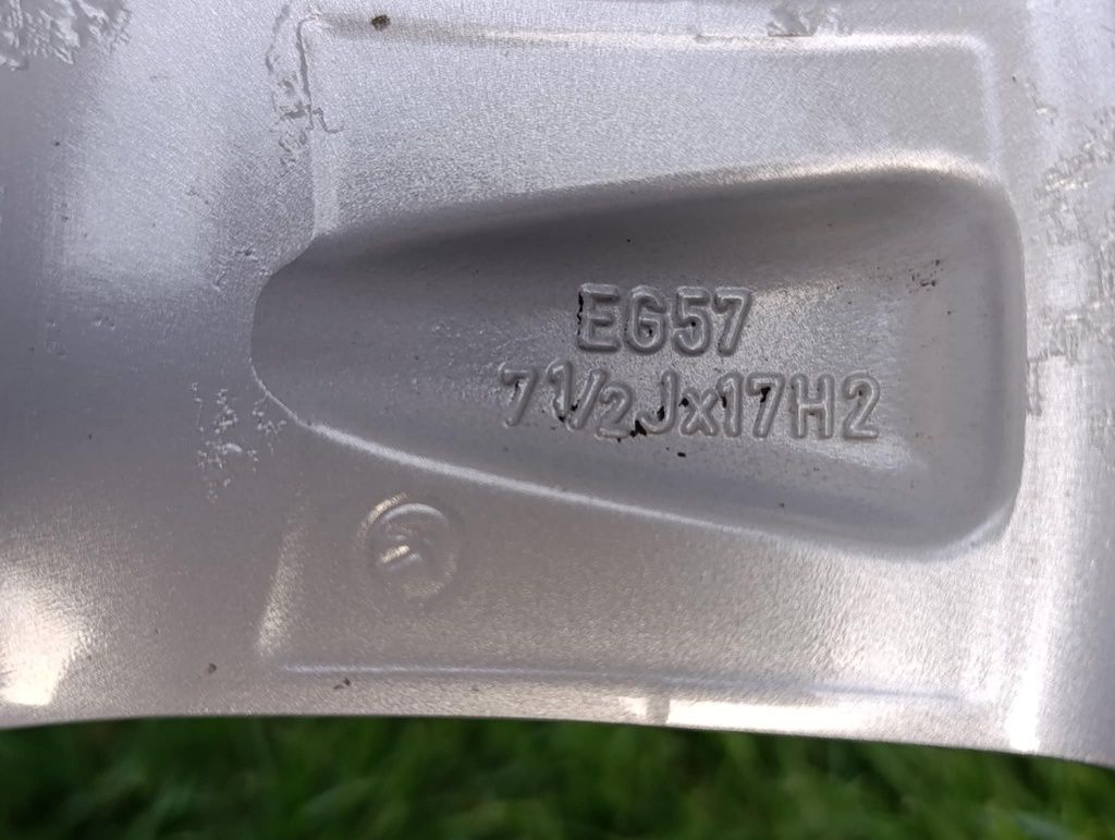 Koła zimowe opony 215 55r17, alufelgi 17" 5x108 ET40, Peugeot 508