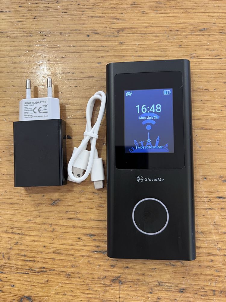GlocalMe U50 Numen Air 5G Mobile WiFi Hotspot Router