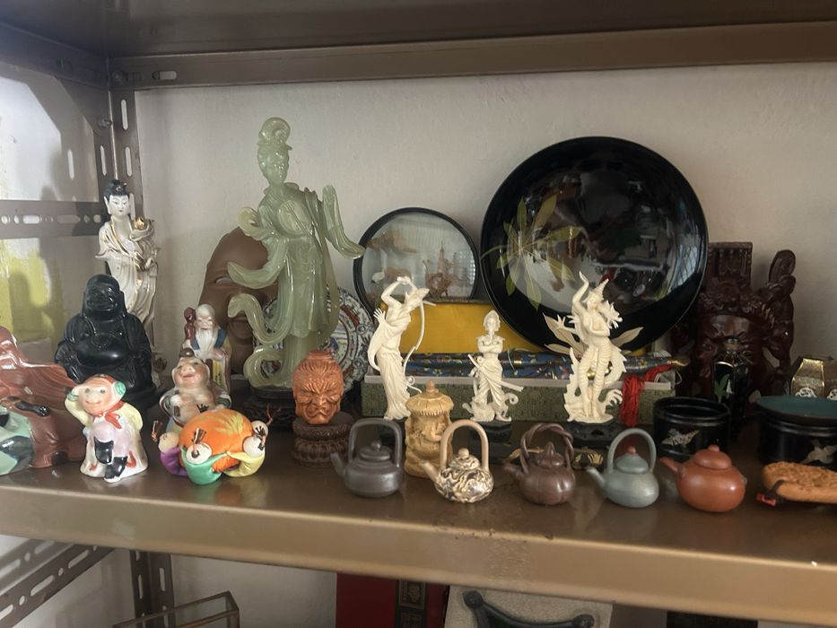 Figuras orientais de 5 a 20 euros