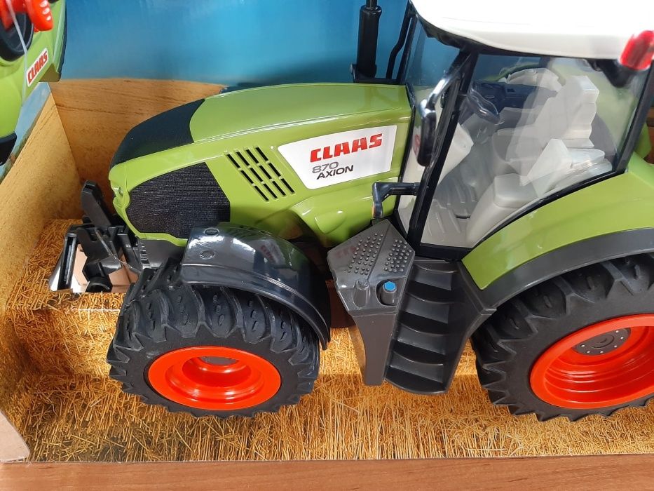 Zabawka BRUDER CLAAS AXION 8770 sterowany z pilota