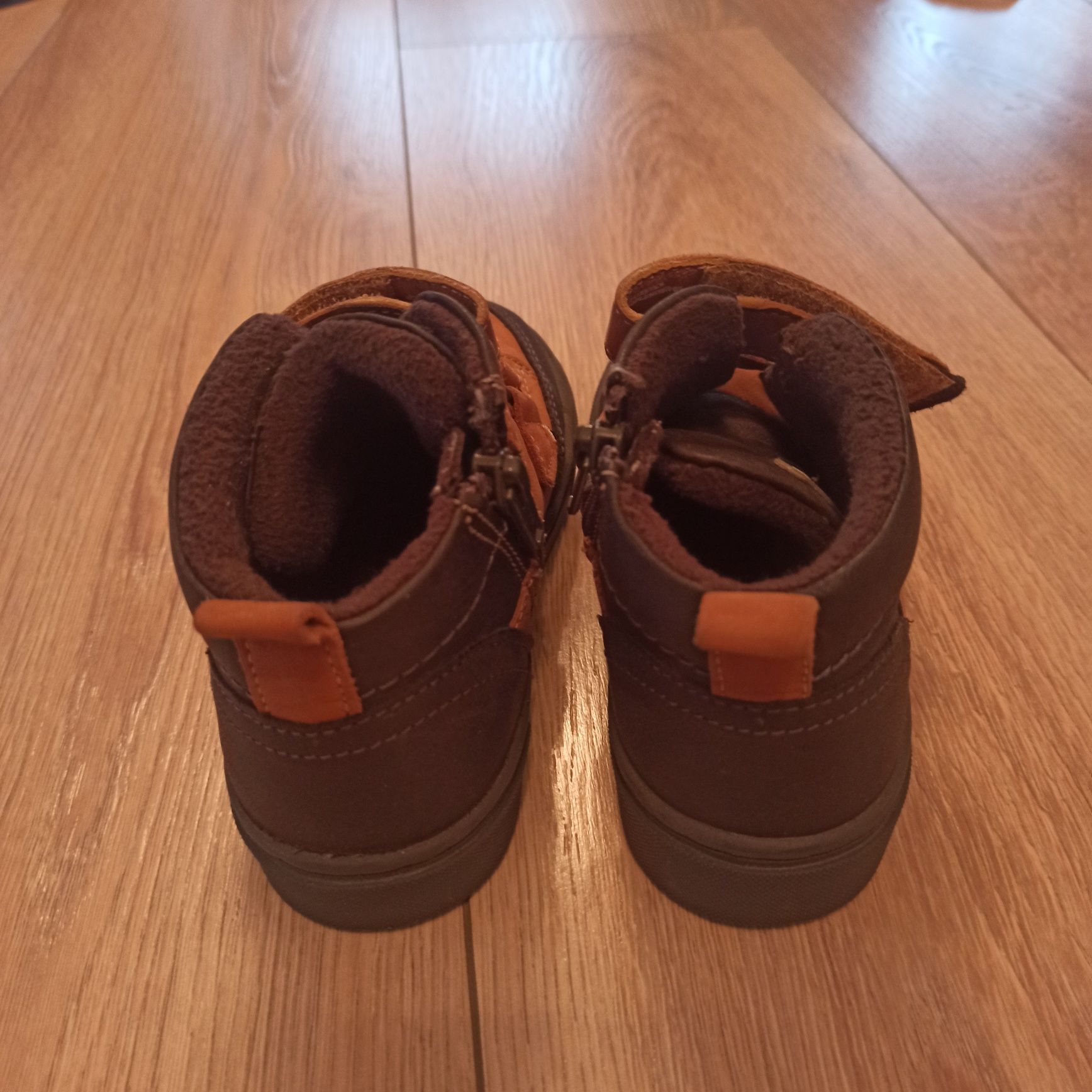 Buty zimowe r. 27