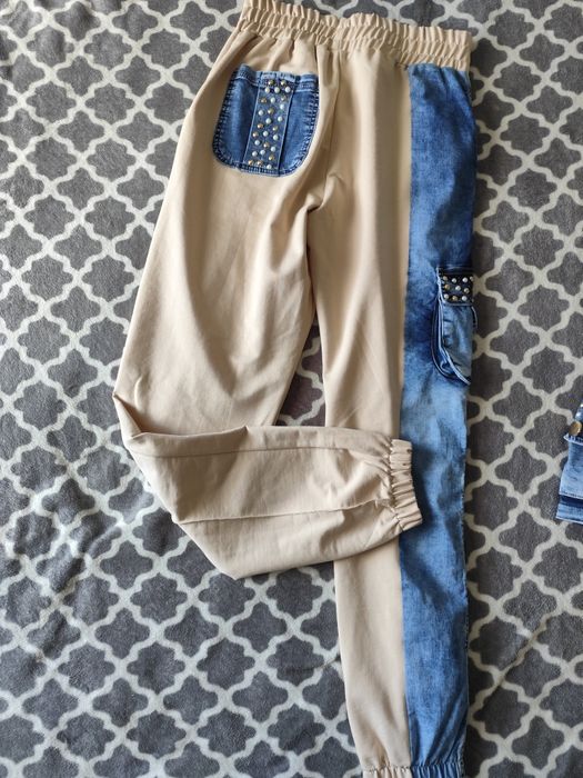 Beżowy dres Jeans Paparazzi Fashion S M