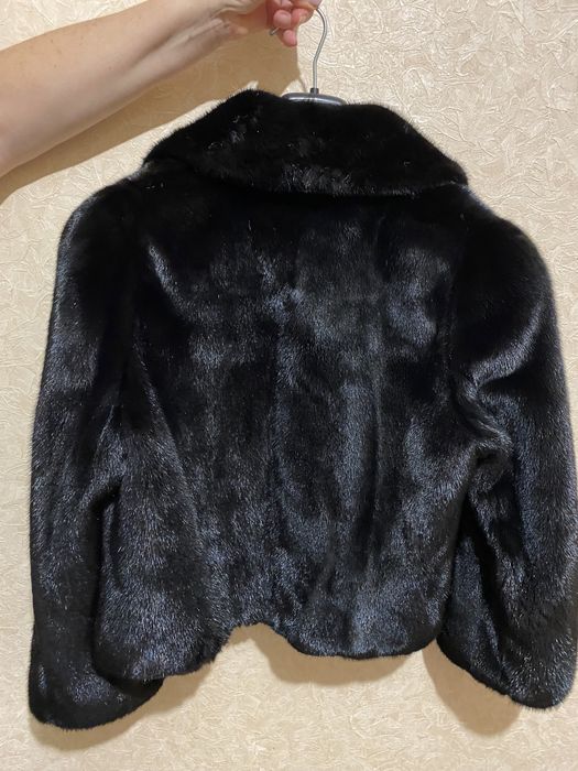 Шуба з норки, чорна