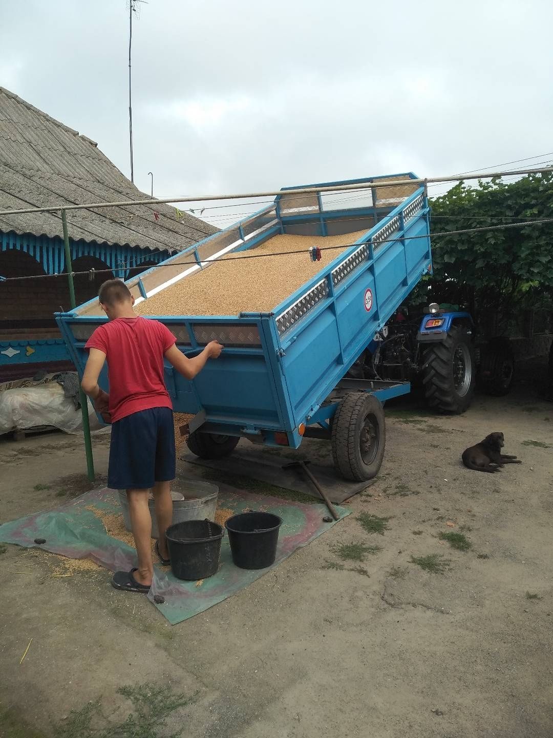 Продам прицеп до трактора,розмір 3,50*2,0*0,80