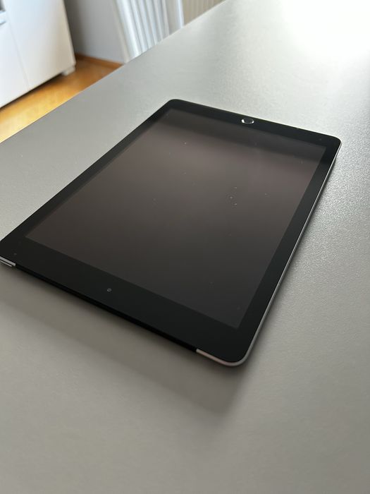 IPad  32 GB 6 generacji WI-Fi+ Cellular