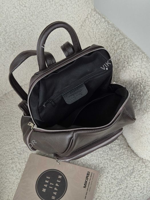 Кожаный рюкзак на молниях, итальянский. Шкіряний рюкзак
