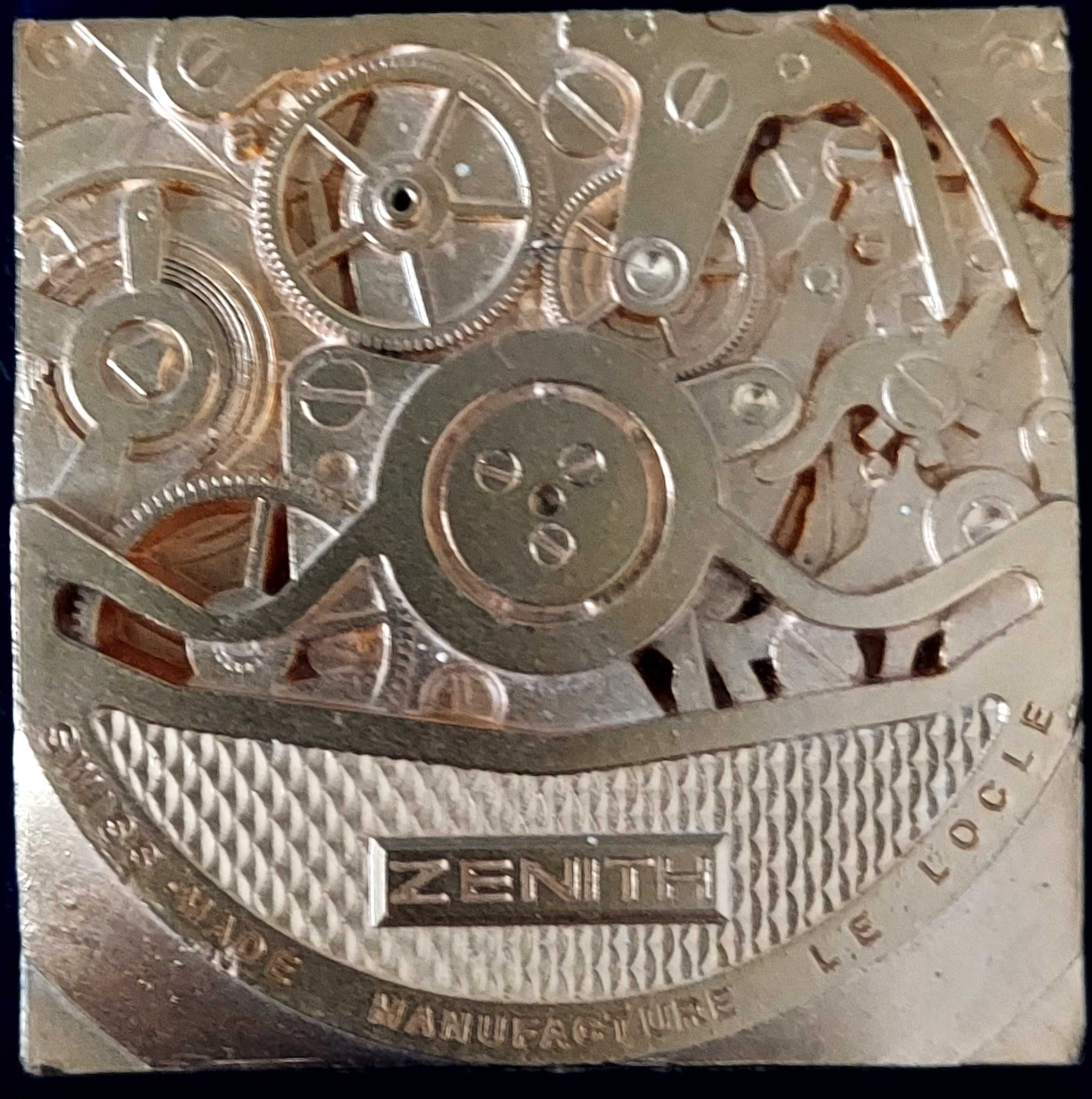 Placa Manufacture  ZENITH SWISS MADE Plaqué Ouro