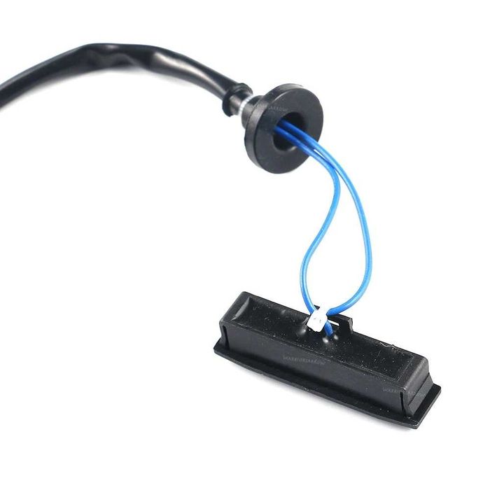 Кнопка открытия багажника Nissan Tiida Murano Pathfinder Maxima Q70