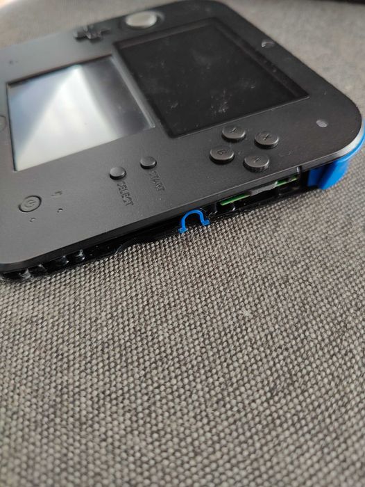 Nintendo 2DS para peças