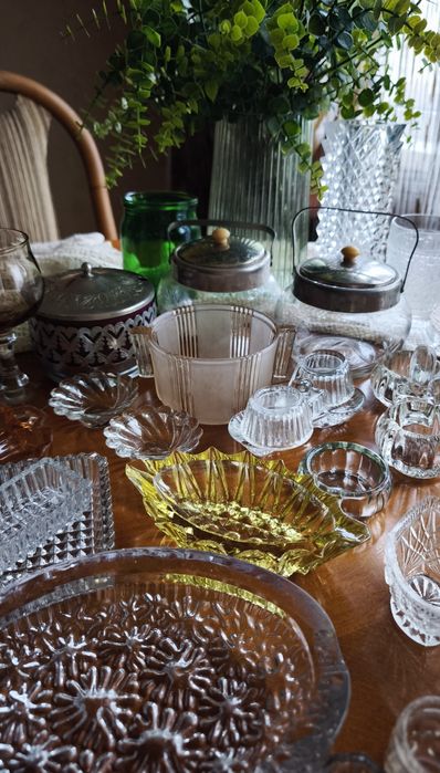 Сахарница цукорниця бокалы рюмки блюдца солонки старинное стекло посуд