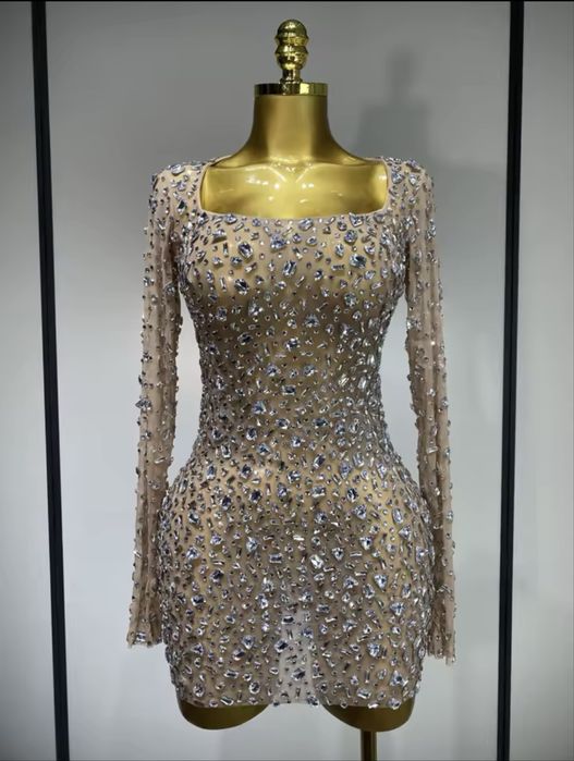 Exclusive butik Srebrna zdobiona sukienka kamienie ala sherri hill