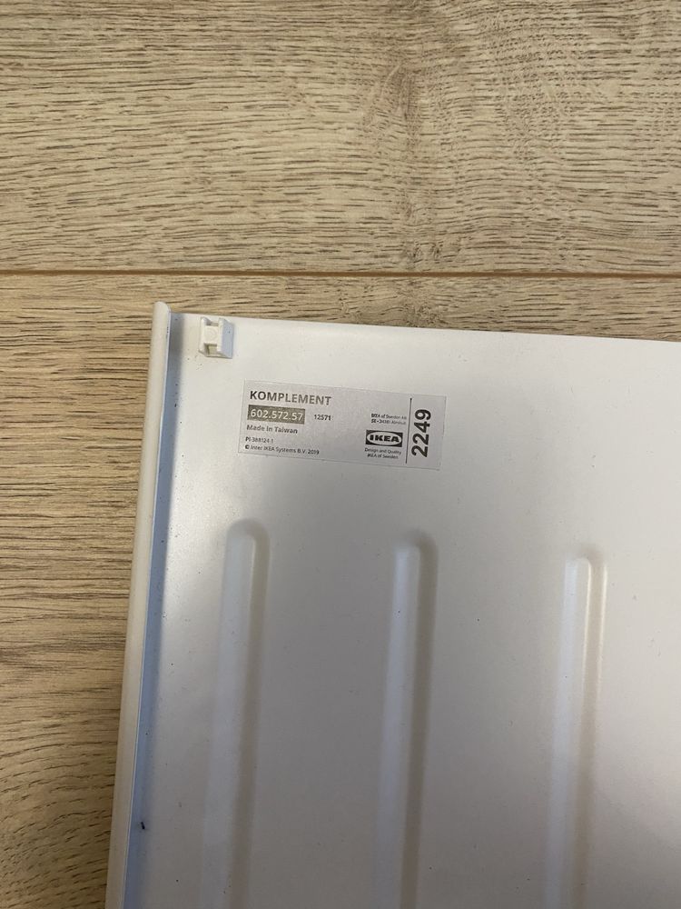 Metalowa półka na buty IKEA Komplement