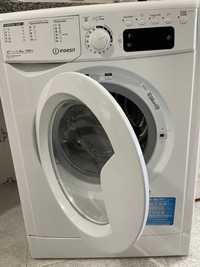 Máquina de lavar Indesit 8kg