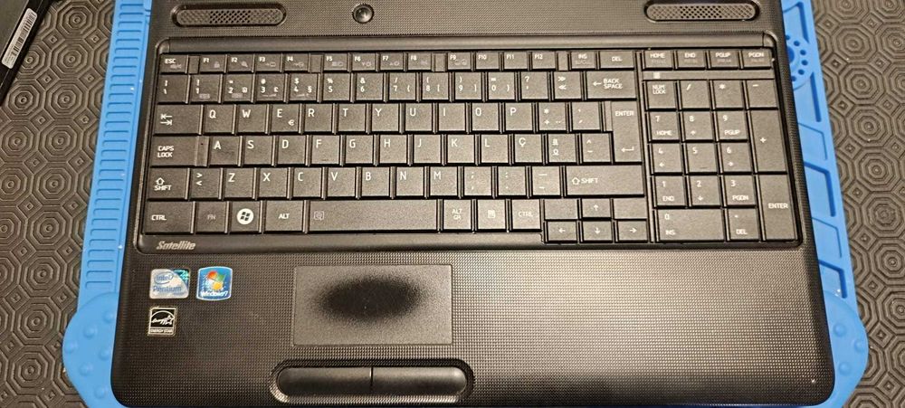 Toshiba Satellite C660-11W Recondicionado– 8GB RAM |SSD 512GB|Office