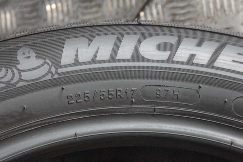 225/55/17 Michelin Alpin 5 225/55 R17 97H AO A0