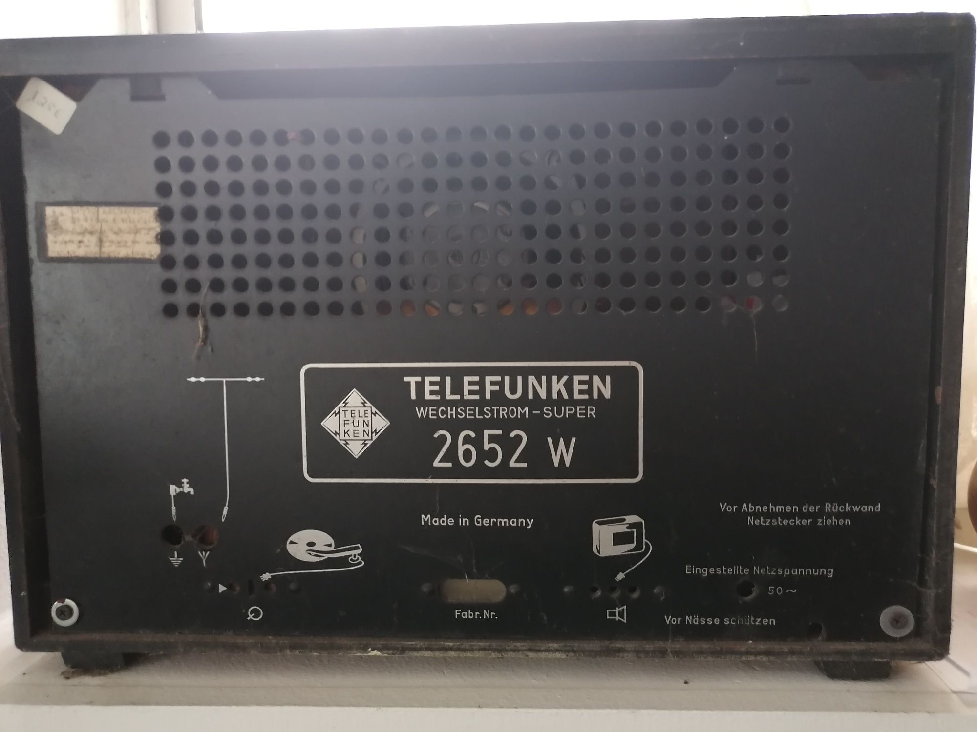 rádio de válvulas Telefunken