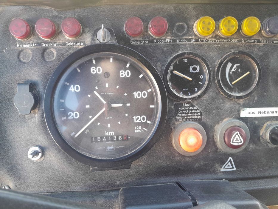 Rozsiewacz wapna- nawozu Iveco- Magirus110-17AW.2na części w komplecie