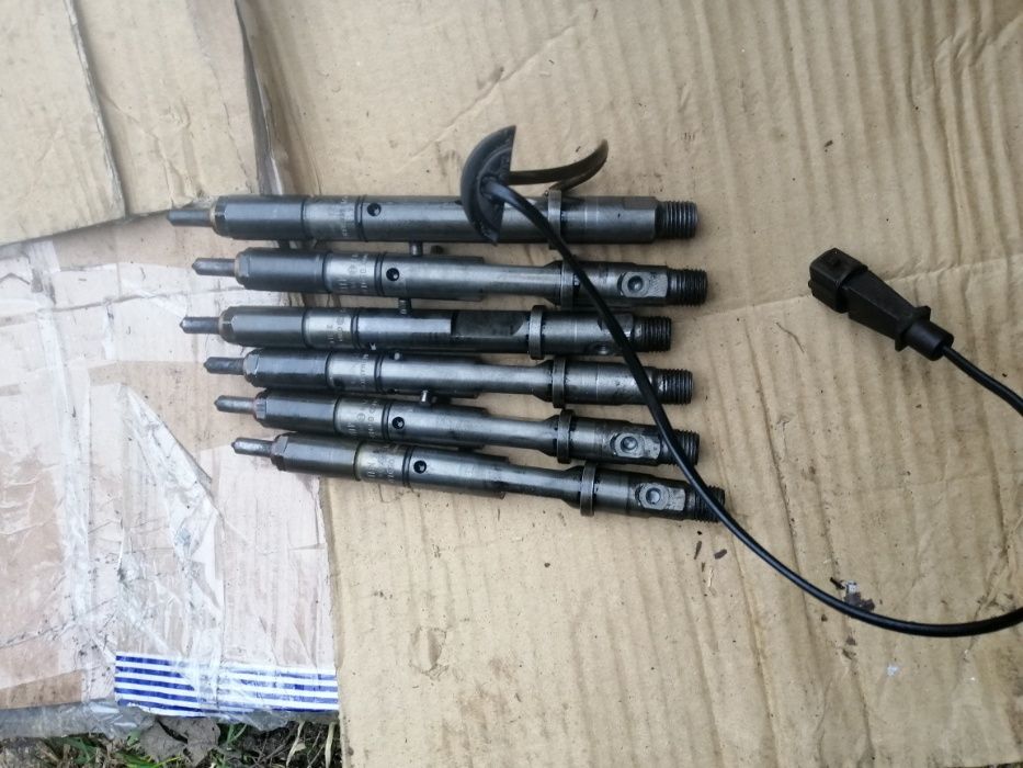 Продам форсунки управляющие 202 E F B G, 201 D E на Audi A6C5 2.5 TDI