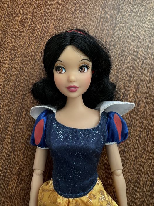 Boneca princesa Disney Branca de neve