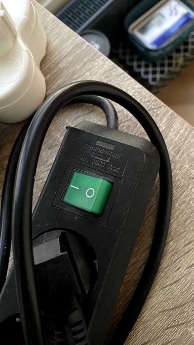 Комплект: подовжувач 6 розеток (16А) + подовжувач 3х та трійники