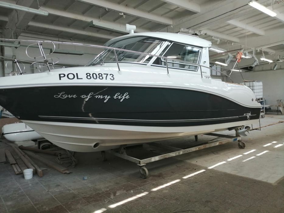 Łódź motorowa Mazury700 z silnikiem Honda 150 HP