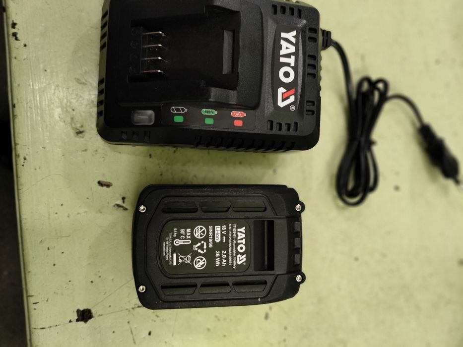 Ładowarka i bateria 2Ah YATO