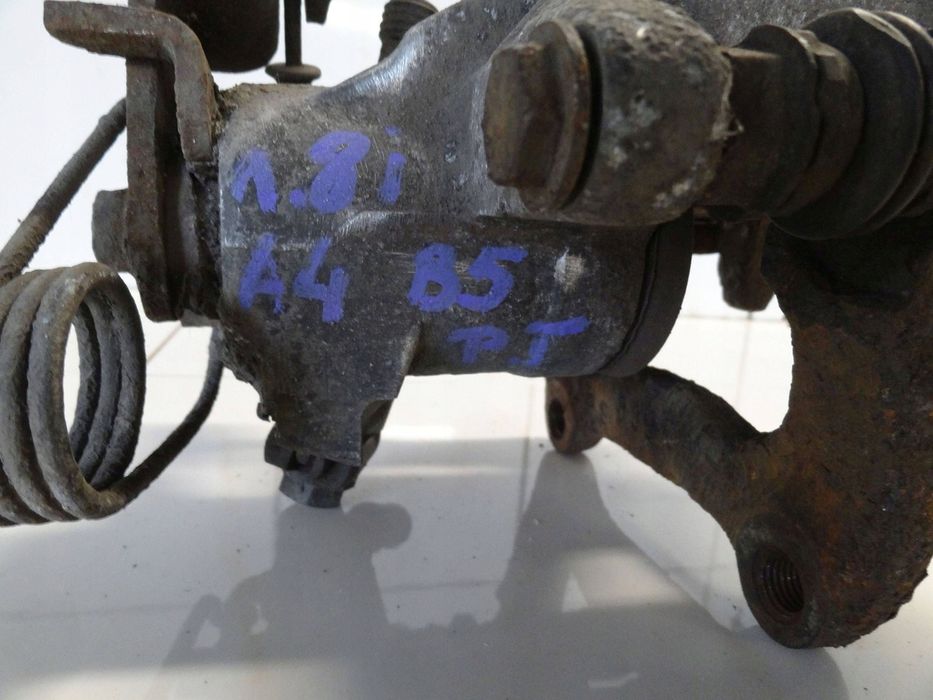 Audi A4 S4 B5 8D 1999 Lift Sedan 1.8 B Zacisk Hamulcowy Prawy tył…