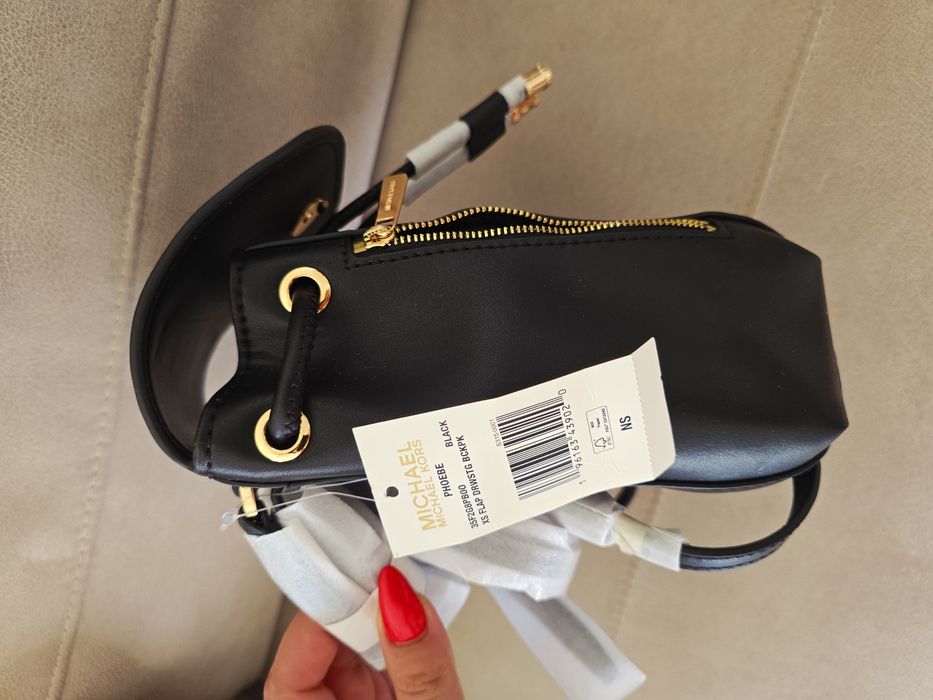 Mochila Michael kors- nova com etiquetas