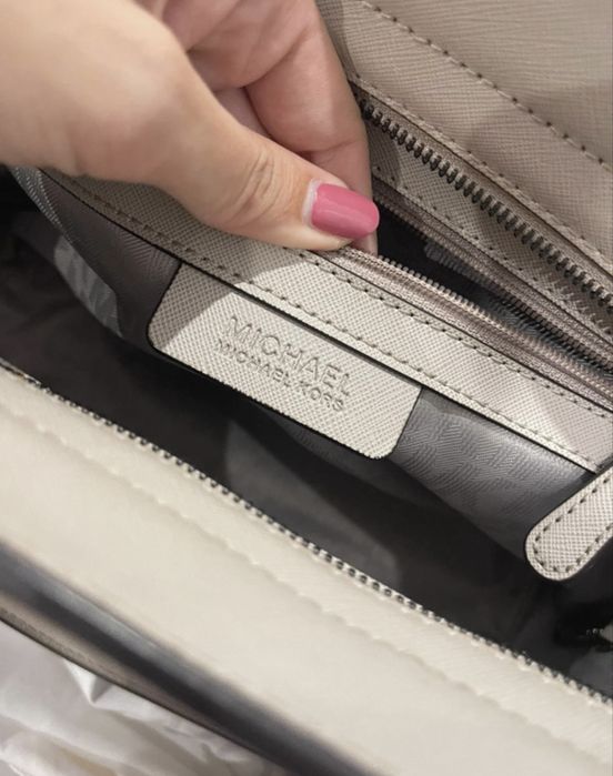 Mala Michael Kors