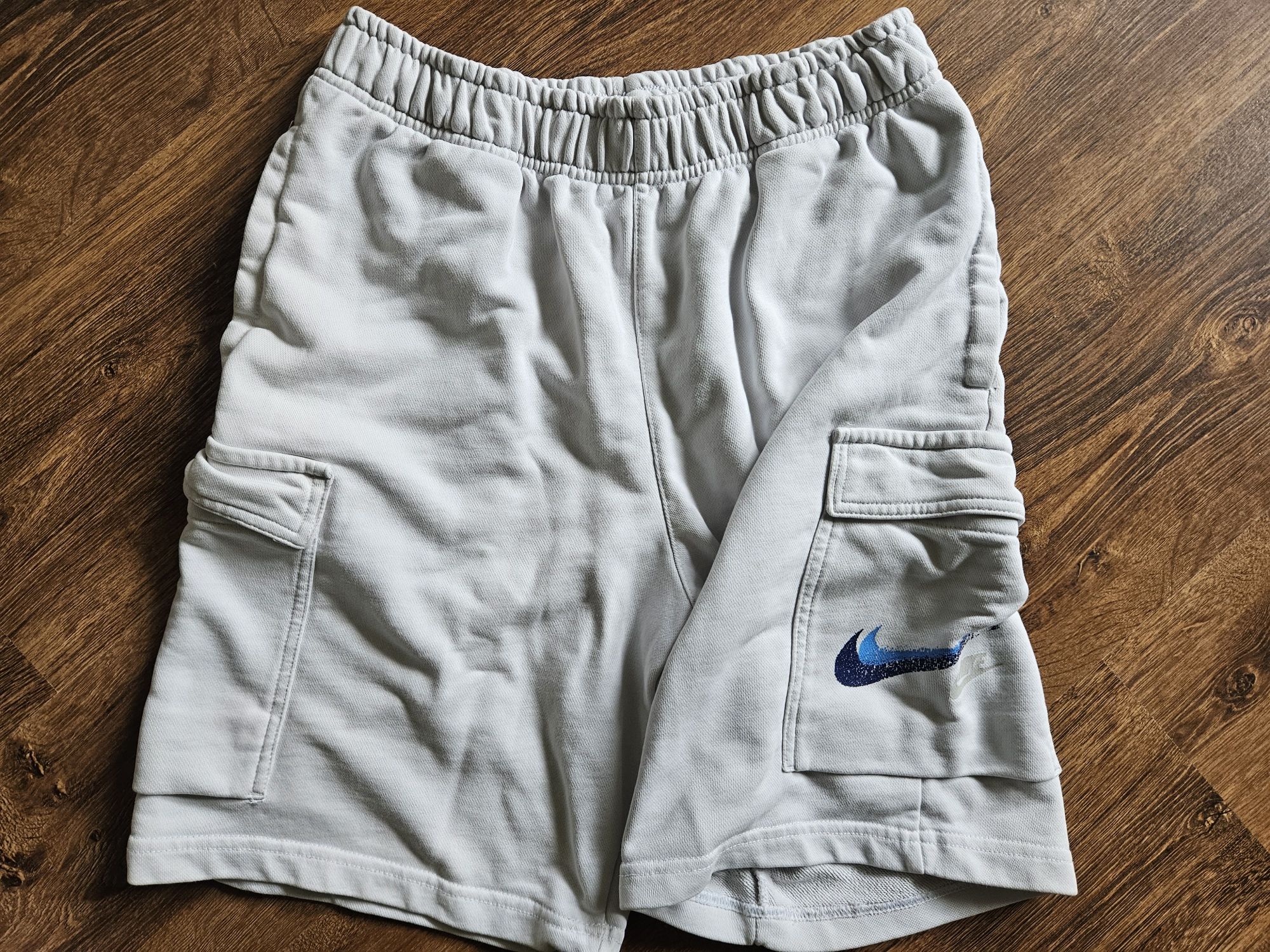 Spodenki dresowe Nike r S męskie młodzieżowe biale bawełna