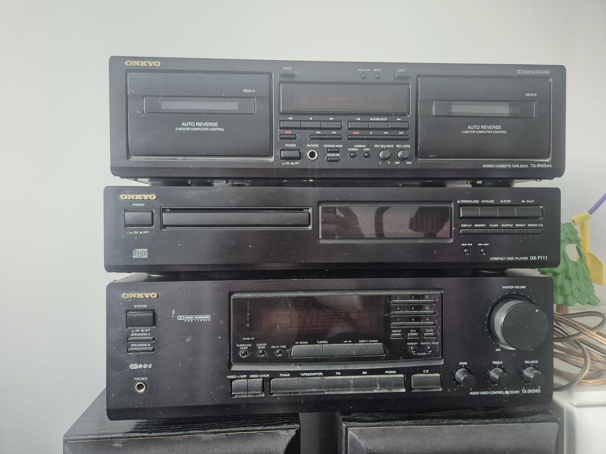 Wieża Onkyo wraz z głośnikami quadral
