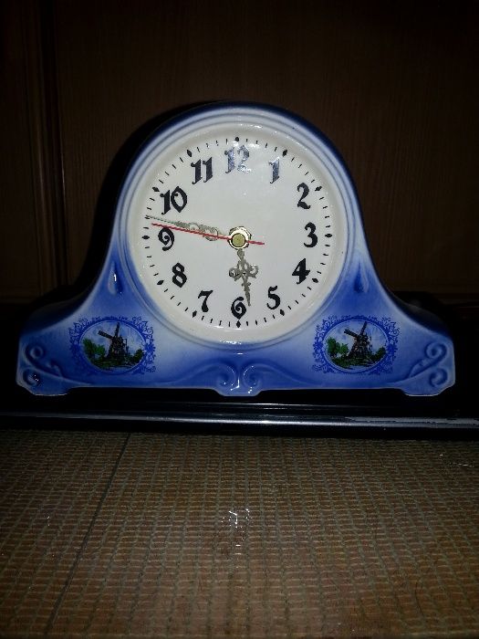 zegar porcelanowy
