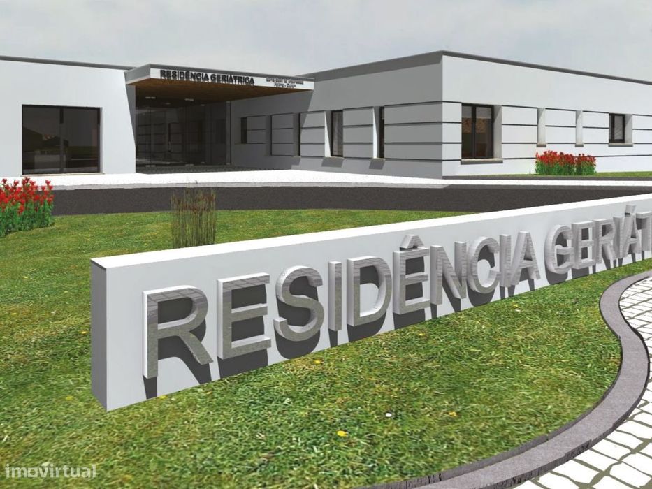 Edifício com Projeto Aprovado para Lar | Pedreiras – Porto de Mós, Lei