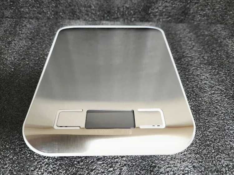 Elektroniczna precyzyjna waga kuchenna do 10 kg.