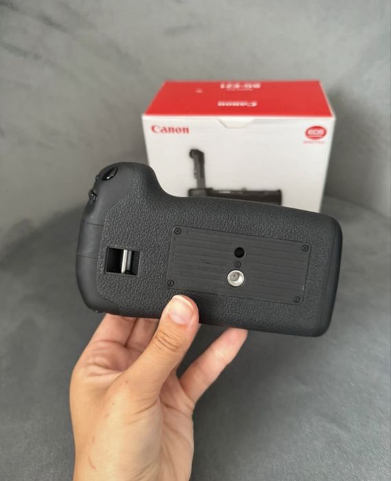 Battery grip BG-E21 da Canon compatível com a Canon 6D Mark || (NEW)