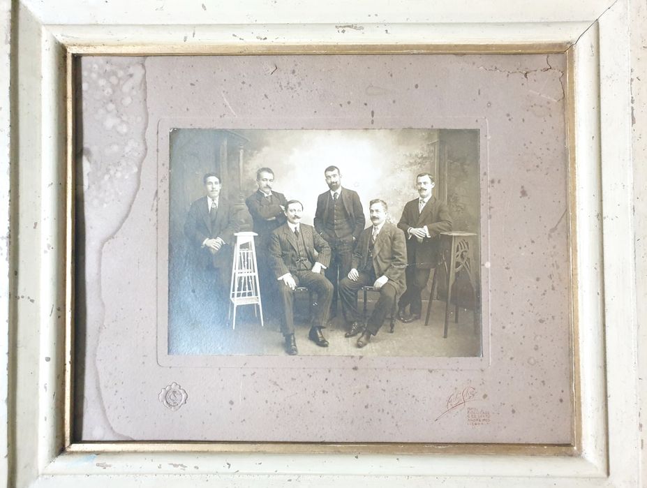 Grande antiga fotografia "Senhores com barbas" emoldurada