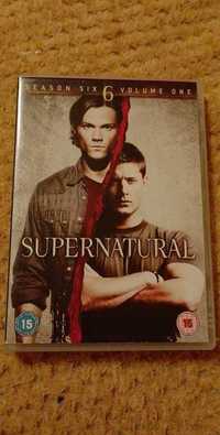 Supernatural Nie z tego świata sezon 6 vol 1 (DVD)