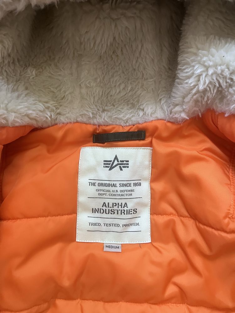 Бомбер аляска alpha industries M