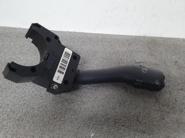 Conjunto / manetes de luzes e limpa vidros VOLKSWAGEN Passat (3B2)