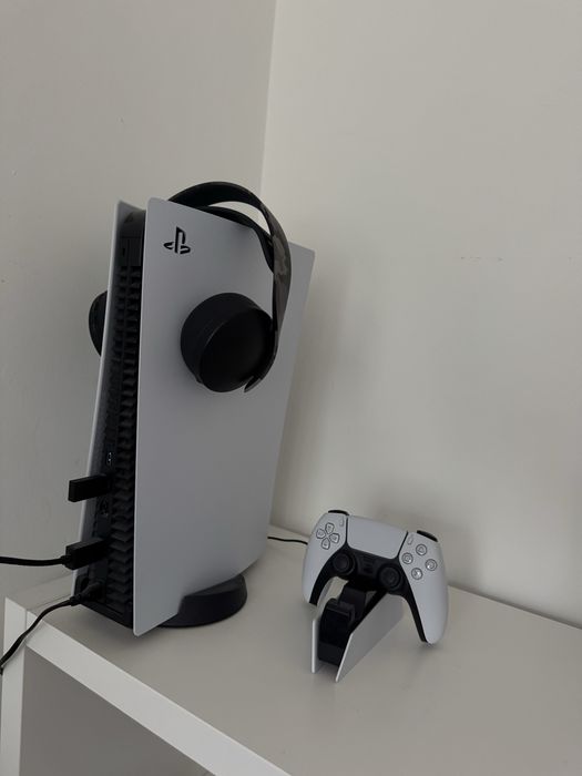 PlayStation 5 + навушники + станція зарядки