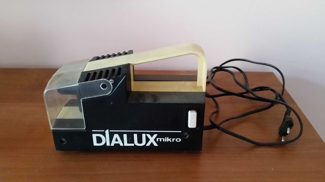 Projektor rzutnik filmowy DIALUX mikro z PRL.
