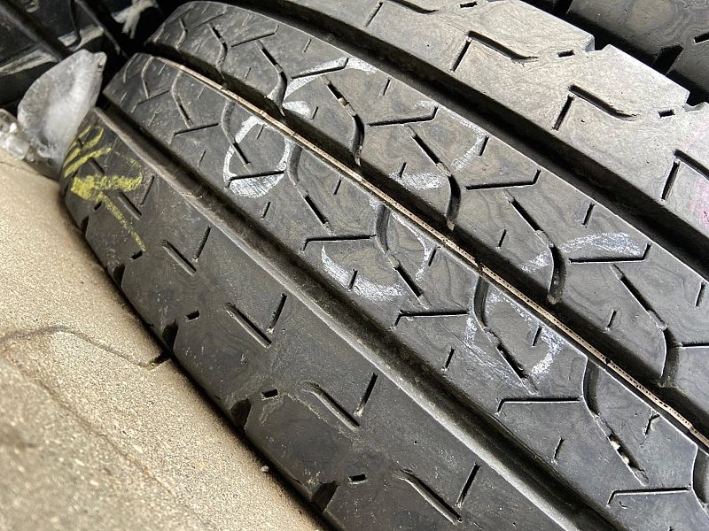 215/65/16C Bridgestone Duravis_7,5mm_2szt_(225)