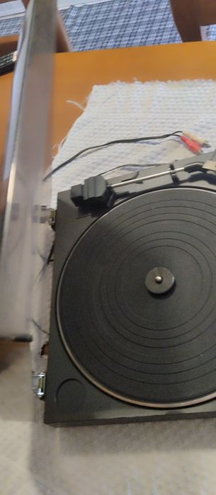 Gira discos SONY como novo