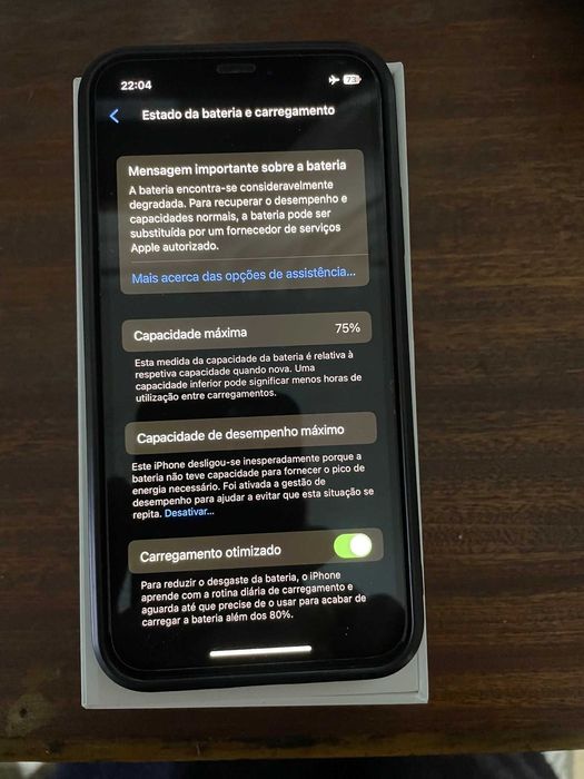 IPhone X 64GB c/ capas e peliculas