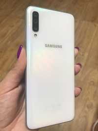 Samsung A70/128 GB 2019года