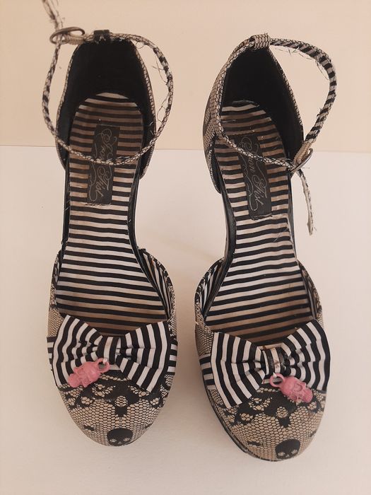 Туфлі Iron Fist з черепами 38 розмір босоніжки