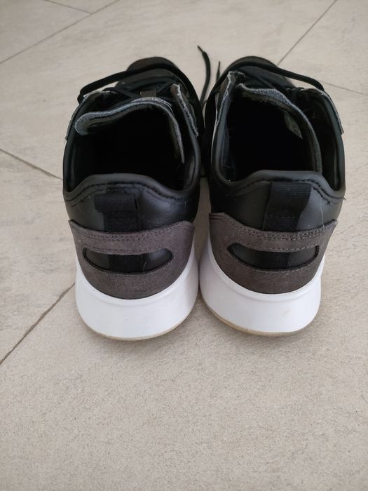 Tênis Adidas 42,5